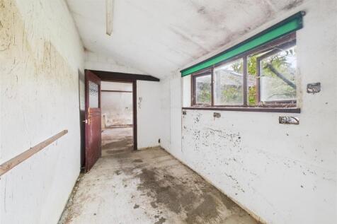 Hewish Court, East Hewish North Somerset, BS24 6RZ