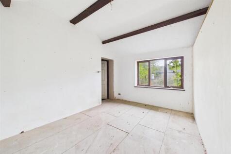 Hewish Court, East Hewish North Somerset, BS24 6RZ