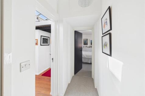 The Penthouse, 12 Kingsdown Parade, Bristol, BS6 5