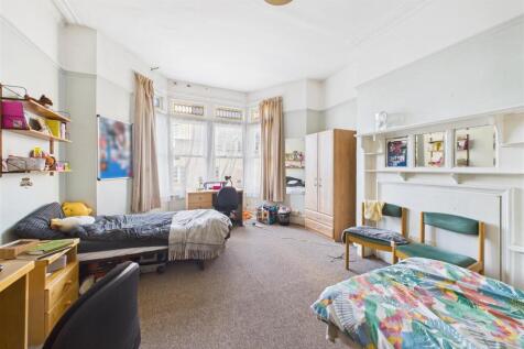 97 Woodland Road, Redland, Bristol BS8 1US | Freeh