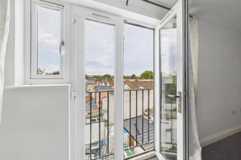 84 - 86 Stapleton Rd St Jude&#39;s, Bristol BS5 0PW | 