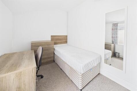 10 Osborne Villas, Kingsdown, Bristol BS2 8BP | Fr