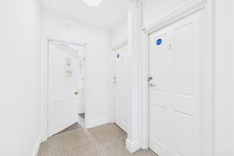 10 Osborne Villas, Kingsdown, Bristol BS2 8BP | Fr