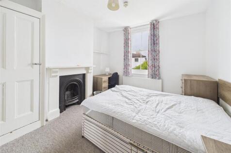 10 Osborne Villas, Kingsdown, Bristol BS2 8BP | Fr