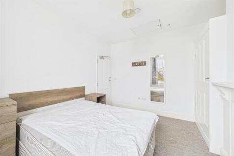10 Osborne Villas, Kingsdown, Bristol BS2 8BP | Fr