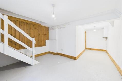 10 Osborne Villas, Kingsdown, Bristol BS2 8BP | Fr