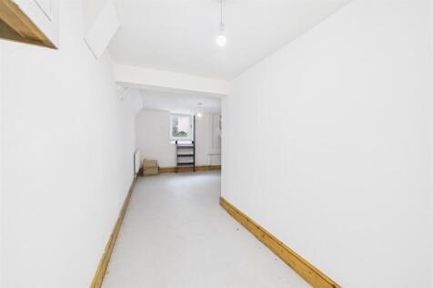 10 Osborne Villas, Kingsdown, Bristol BS2 8BP | Fr