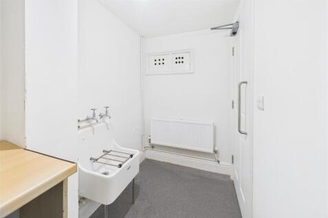 10 Osborne Villas, Kingsdown, Bristol BS2 8BP | Fr