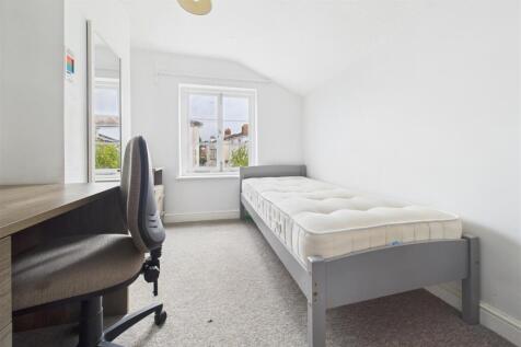 11 Osborne Villas, Kingsdown, Bristol BS2 8BP | Fr