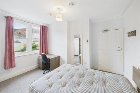 11 Osborne Villas, Kingsdown, Bristol BS2 8BP | Fr