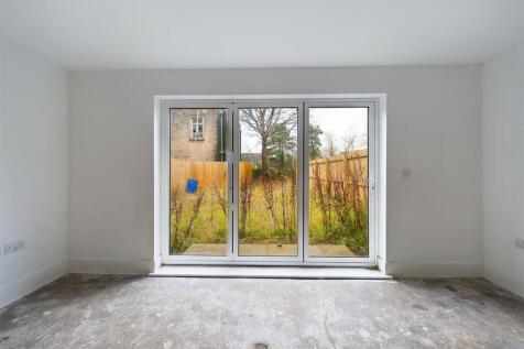 1 and 3, Mulberry Close Abergavenny, NP7 5ES | Fre