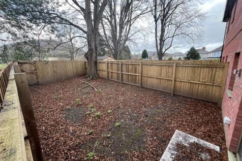 1 and 3, Mulberry Close Abergavenny, NP7 5ES | Fre