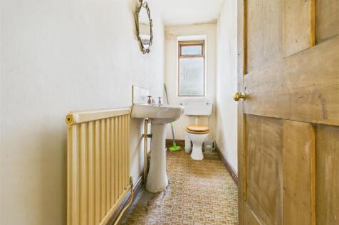 51 Benedict Street, Glastonbury, Somerset BA6 9NB 