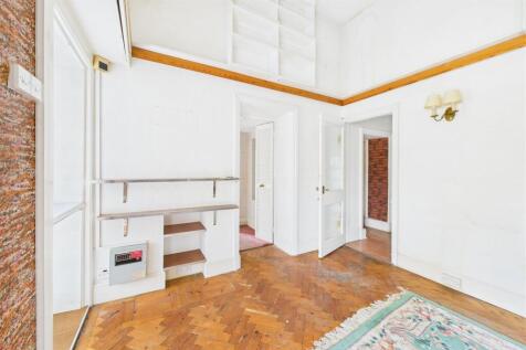 Cliff Lodge, 13 Old Teignmouth Road, Dawlish EX7 0