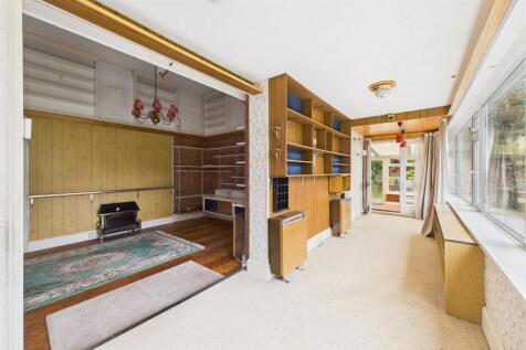 Cliff Lodge, 13 Old Teignmouth Road, Dawlish EX7 0