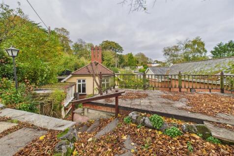 Cliff Lodge, 13 Old Teignmouth Road, Dawlish EX7 0