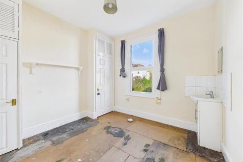 10, Cranbrook Road Bristol, BS6 7BN | Hollis Morga