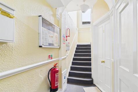 Flat 3, 38, Rivers Street Walcott, Bath, BA1 2QA |