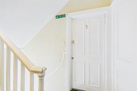 Flat 3, 38, Rivers Street Walcott, Bath, BA1 2QA |