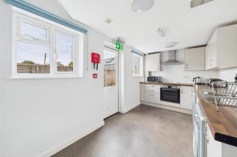 12 Osborne Villas, Kingsdown, Bristol BS2 8BP | Fr