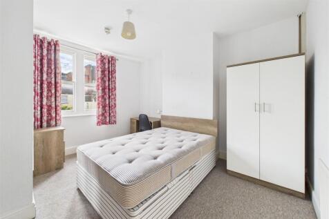 12 Osborne Villas, Kingsdown, Bristol BS2 8BP | Fr