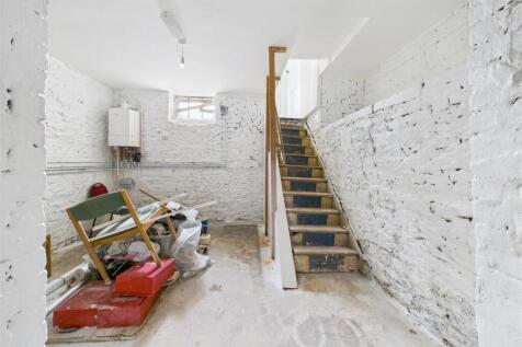 12 Osborne Villas, Kingsdown, Bristol BS2 8BP | Fr