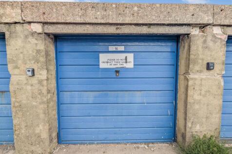 Garages 14, 15, 16 Collingwood Road Dartmouth, Dev