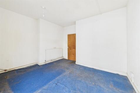 Flats A, B, C 18 Church Street, Tewkesbury, GL20 5