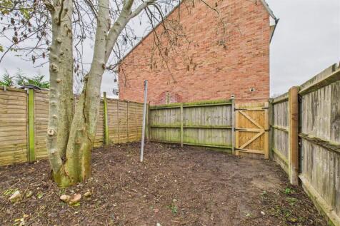 115 Courtenay Walk, Worle, North Somerset BS22 7TQ