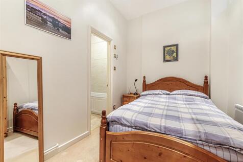 Flat A College House, Orchard Street St. Augustine