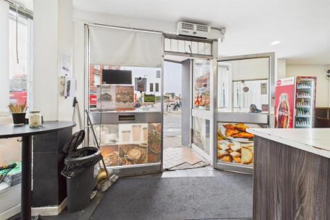 182 - 186 Lawrence Hill, Redfield, Bristol, BS5 0D