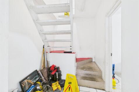 182 - 186 Lawrence Hill, Redfield, Bristol, BS5 0D