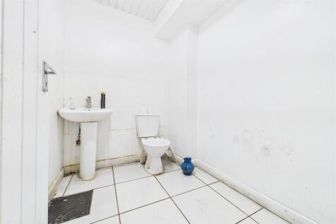 182 - 186 Lawrence Hill, Redfield, Bristol, BS5 0D