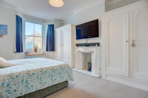 bedroom3
