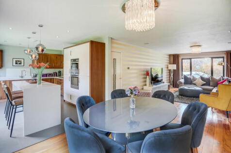kitchenlivingdining