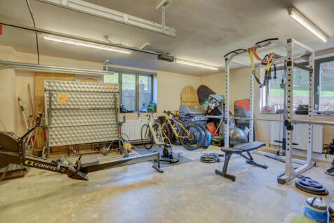 garage