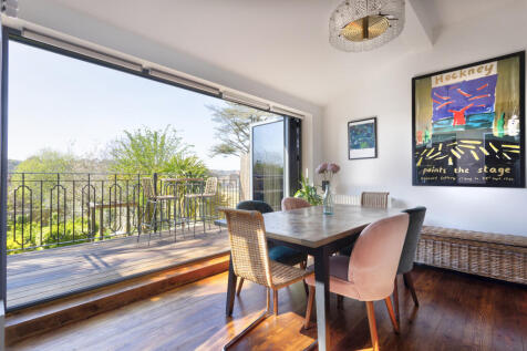 diningontoterrace2