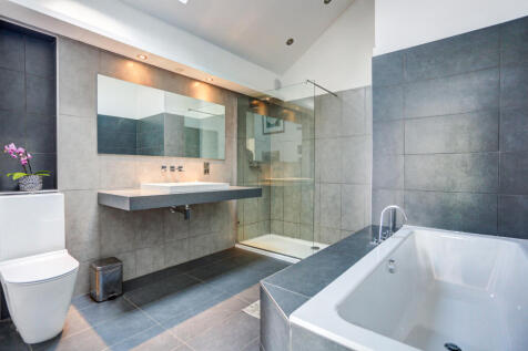 bedroom3ensuite