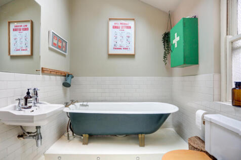 bathroom2