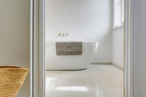 bathroom2