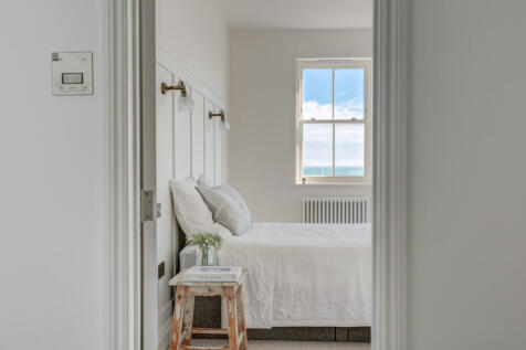 viewtobedroom2