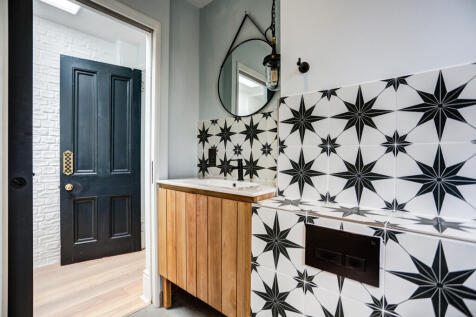 bathroom2