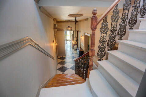 hallway4