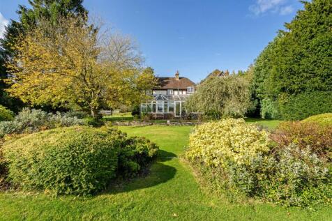 House &amp; Gardens
