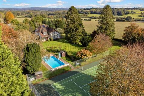 House &amp; Gardens