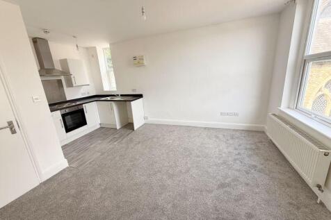 Lounge / Kitchen