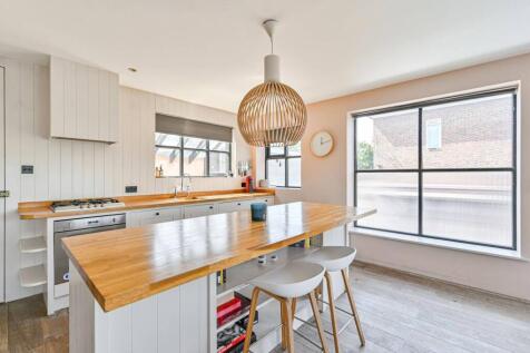 Property Image 9