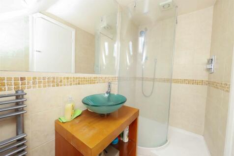 En-suite shower room