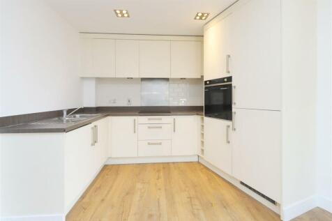 25 Kingsmill Way (8) copy.jpg