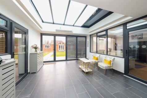 Garden Room 1